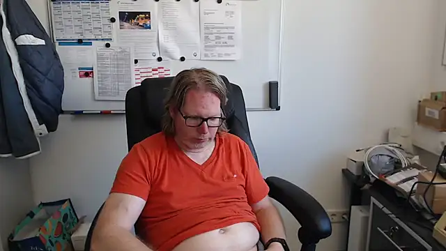 Snapshot of VSteph chatting on June 2026 01:37:02 PM VSteph online show from June 2026 01:37:02 PM