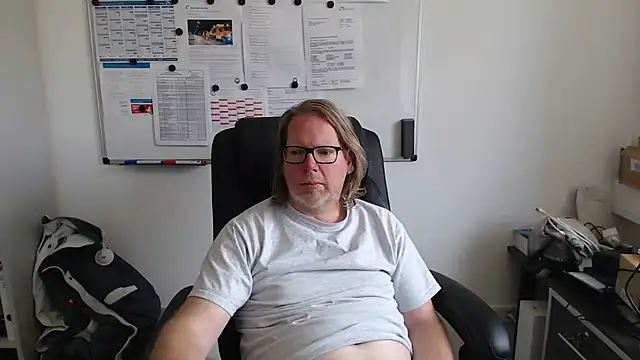 Snapshot of VSteph chatting on July 2026 12:08:02 PM VSteph online show from July 2026 12:08:02 PM