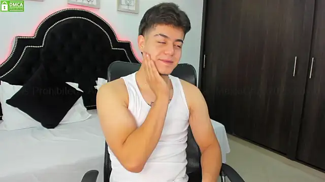 MaxxiCruz online show from February 2025 12:16:01 PM