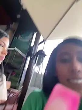 Snapshot of lilibluex chatting on December 2024 05:40:01 PM lilibluex online show from December 2024 05:40:01 PM