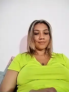 Snapshot of nina_carther chatting on February 2025 03:46:01 PM nina carther online show from February 2025 03:46:01 PM