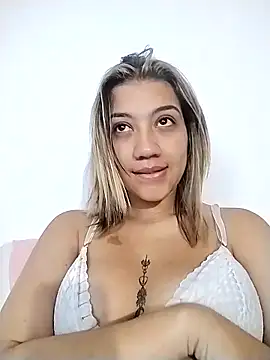 Snapshot of nina_carther chatting on February 2025 12:15:02 PM nina carther online show from February 2025 12:15:02 PM