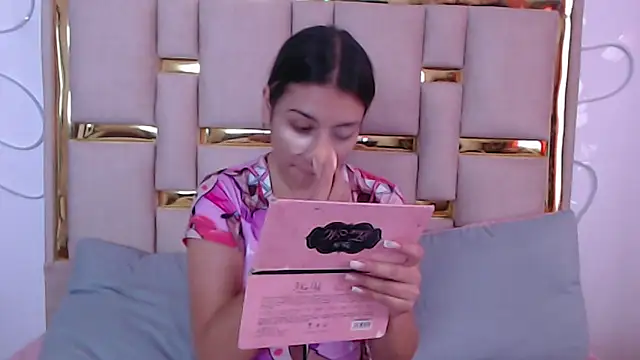 nina carther online show from October 2025 11:30:01 AM