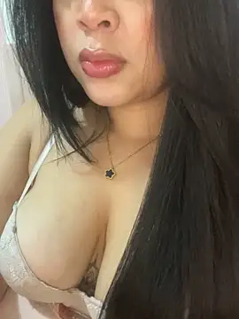 Snapshot of debiigg chatting on February 2025 04:26:02 AM debiigg online show from February 2025 04:26:02 AM