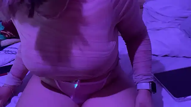 Snapshot of hannahcdmx chatting on October 2025 10:22:02 PM hannahcdmx online show from October 2025 10:22:02 PM