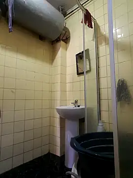 Snapshot of Polygamist chatting on October 2025 05:30:01 AM Polygamist online show from October 2025 05:30:01 AM