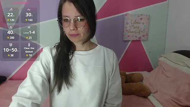 Snapshot of Mily_Miley chatting on February 2025 07:31:02 PM Mily Miley online show from February 2025 07:31:02 PM