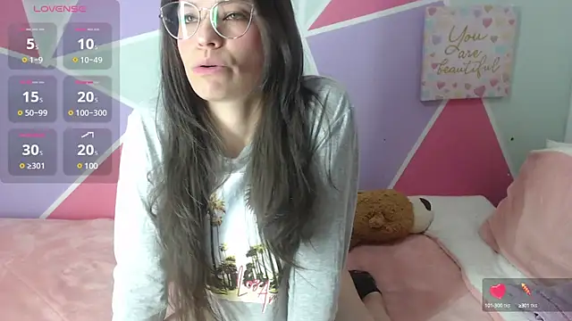 Snapshot of Mily_Miley chatting on March 2025 04:24:02 PM Mily Miley online show from March 2025 04:24:02 PM