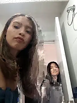 Snapshot of Gabby_and_Alice chatting on February 2025 05:07:02 PM Gabby and Alice online show from February 2025 05:07:02 PM