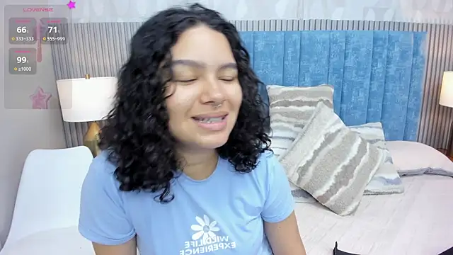 pretty sunlight  online show from October 2025 01:48:02 AM