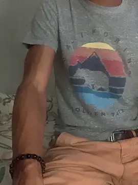 Johnras121 online show from April 2026 12:52:02 AM