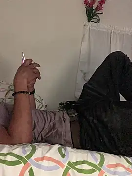 Johnras121 online show from April 2026 12:48:02 AM