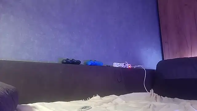 Hungry  Puppy online show from October 2025 07:36:02 PM