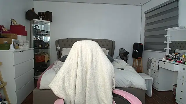 aya saki online show from January 2026 10:32:01 AM