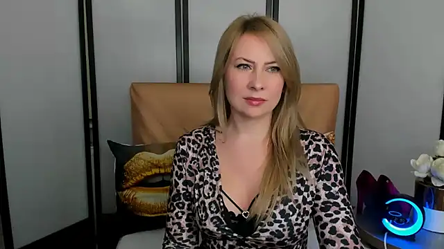 LatoyaRose online show from January 2025 06:15:02 AM