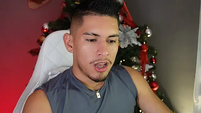 Aaronfox x online show from December 2024 05:42:01 AM