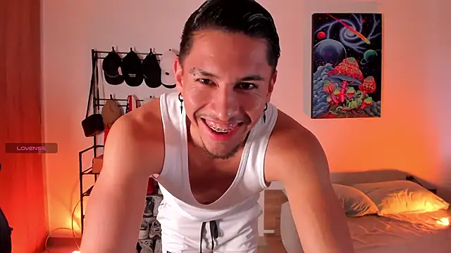 Aaronfox x online show from July 2026 09:53:02 PM
