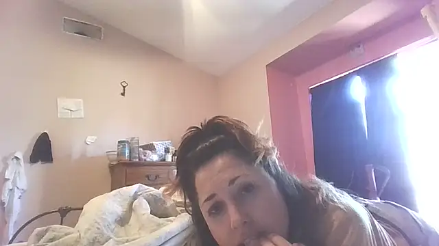 PompasPurpleriver online show from April 2026 10:24:02 PM