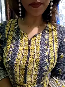 MIss-Naina online show from January 2025 10:43:01 AM