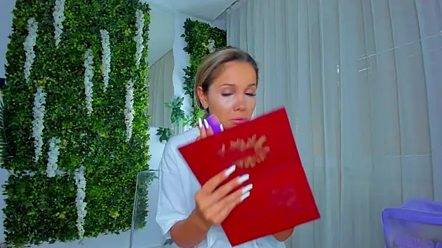 VivienCarter online show from October 2025 02:14:01 PM