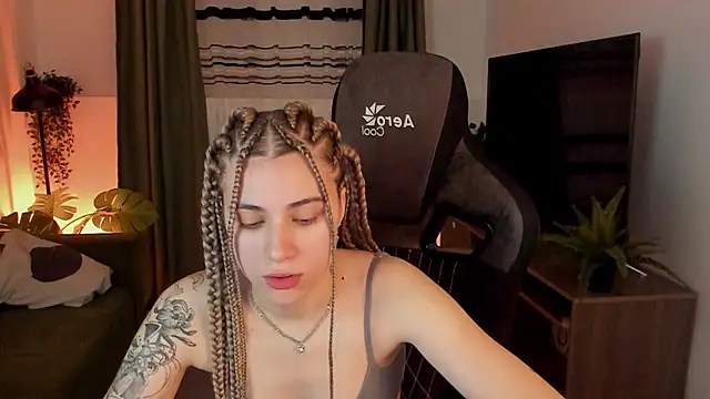 EllieCutes online show from February 2025 06:42:01 AM