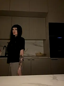 Snapshot of madelinexx chatting on November 2025 04:07:02 PM madelinexx online show from November 2025 04:07:02 PM