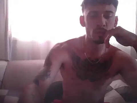 jonypijon222 online show from January 2025 06:05:01 PM