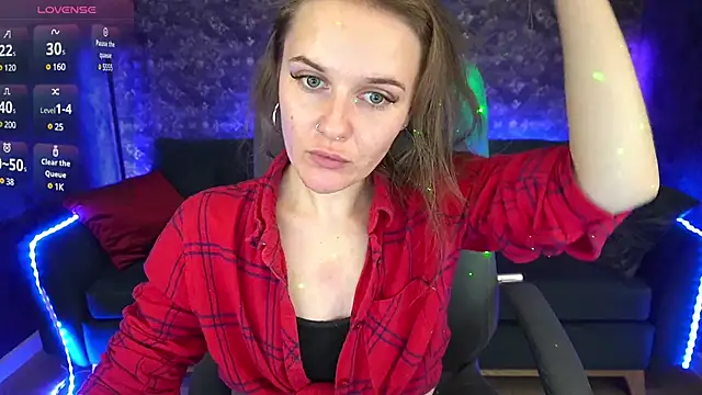 Snapshot of MaribelRiverr_ chatting on December 2024 12:27:02 PM MaribelRiverr online show from December 2024 12:27:02 PM
