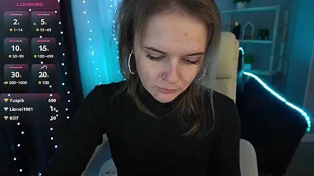 Snapshot of MaribelRiverr_ chatting on January 2025 01:05:02 PM MaribelRiverr online show from January 2025 01:05:02 PM
