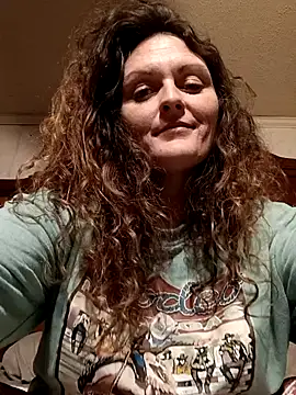 Snapshot of Harley428 chatting on February 2025 02:44:02 PM Harley428 online show from February 2025 02:44:02 PM