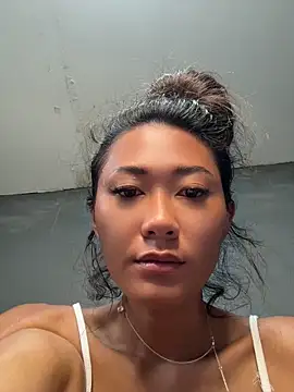 Snapshot of thai-dreamgirl chatting on June 2026 11:52:01 PM thai-dreamgirl online show from June 2026 11:52:01 PM