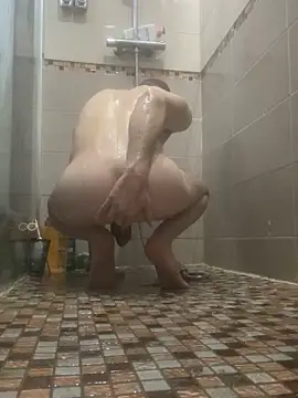 louiv93000 online show from December 2025 06:26:01 PM