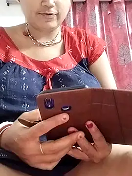 miss-Riy online show from March 2026 04:35:01 PM