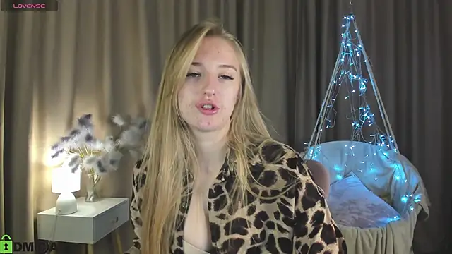 Stacy River online show from October 2025 08:44:01 AM