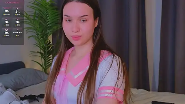 Roxie Mils online show from January 2025 09:15:01 PM