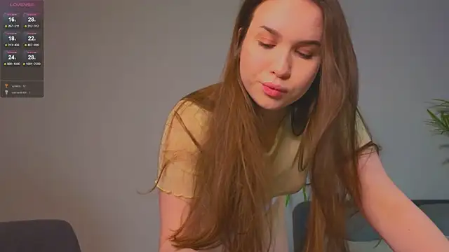 Roxie Mils online show from February 2025 03:49:02 PM