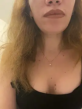 Snapshot of EvaRush chatting on December 2024 09:26:01 PM EvaRush online show from December 2024 09:26:01 PM