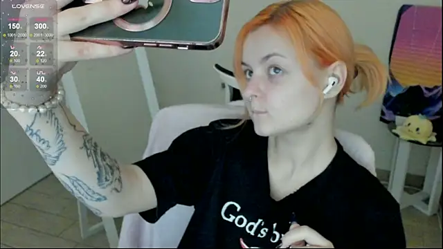 Fire Bestie online show from December 2025 01:48:01 PM