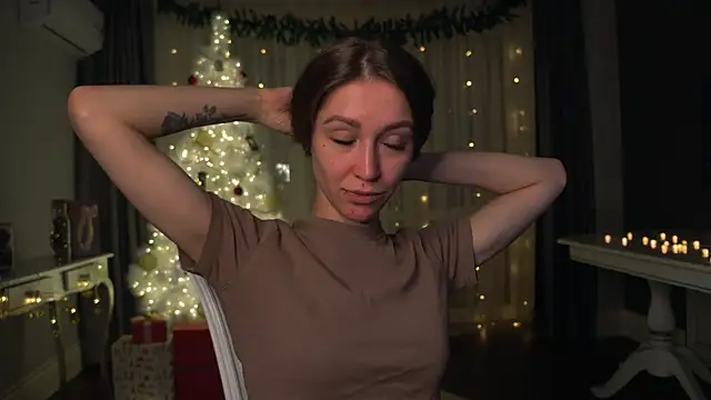 RennieLewis online show from December 2024 05:50:02 PM