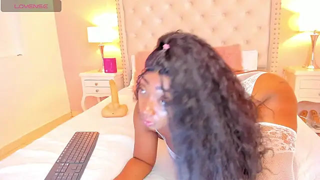 Gabriiela  online show from October 2025 06:12:01 AM