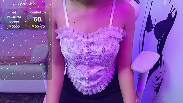 Snapshot of YourKusu chatting on January 2025 10:01:02 PM YourKusu online show from January 2025 10:01:02 PM