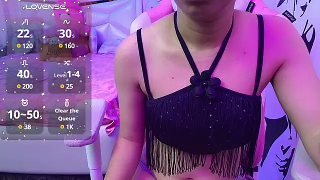 Snapshot of YourKusu chatting on January 2025 12:39:02 PM YourKusu online show from January 2025 12:39:02 PM