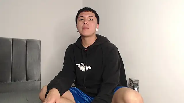 Snapshot of alex-lover chatting on October 2025 01:25:01 AM alex-lover online show from October 2025 01:25:01 AM