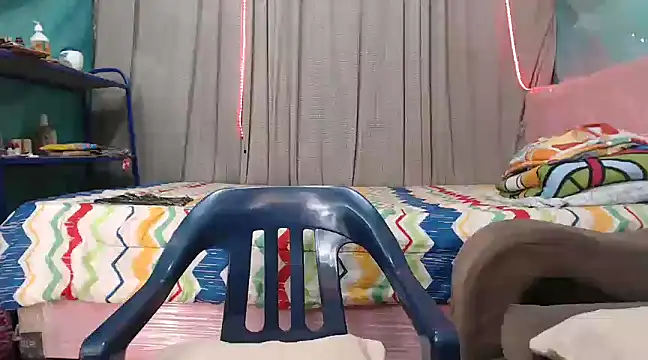 Snapshot of mom_son_dirty chatting on March 2025 02:56:01 PM mom son dirty online show from March 2025 02:56:01 PM