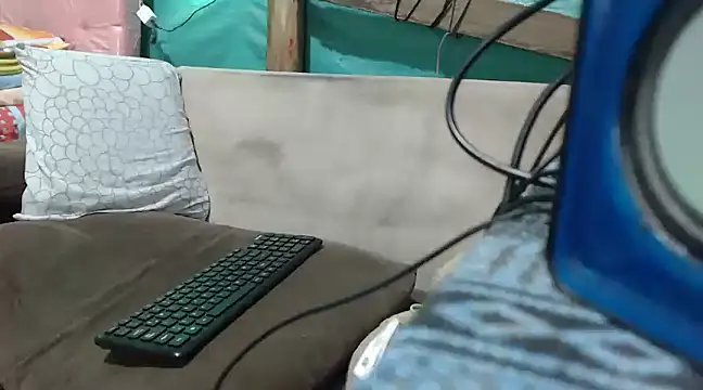 Snapshot of mom_son_dirty chatting on March 2025 12:05:02 AM mom son dirty online show from March 2025 12:05:02 AM