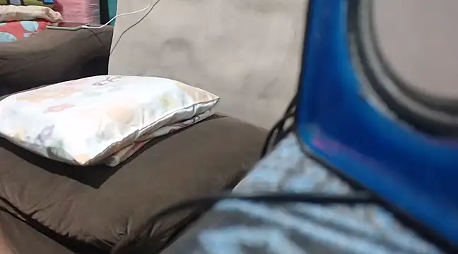 Snapshot of mom_son_dirty chatting on March 2025 11:38:02 PM mom son dirty online show from March 2025 11:38:02 PM