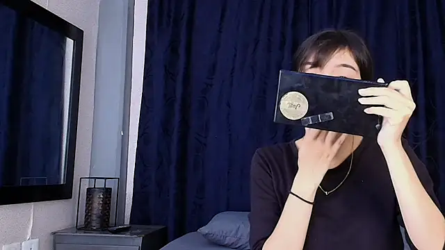 Marcelaa fox online show from December 2024 07:57:01 PM