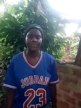Snapshot of Black_juicy24 chatting on December 2024 03:20:02 PM Black juicy24 online show from December 2024 03:20:02 PM