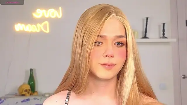  yourFoxy  online show from October 2025 12:38:01 PM