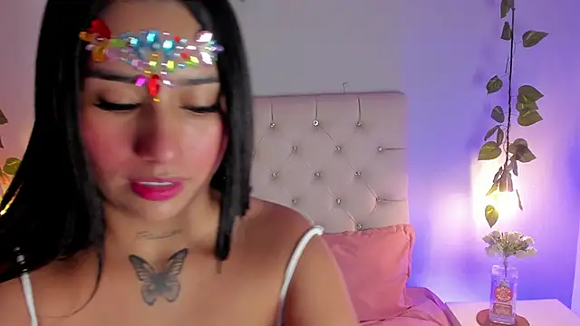 Snapshot of Isabella_Flowers chatting on September 2025 08:20:02 PM Isabella Flowers online show from September 2025 08:20:02 PM